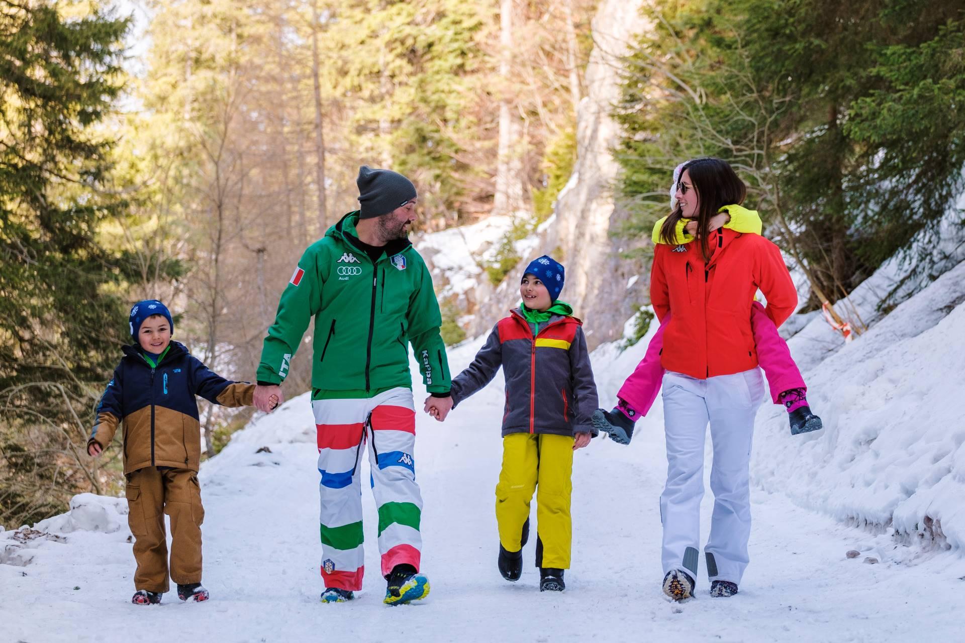 Escursioni in montagna d'inverno con bambini