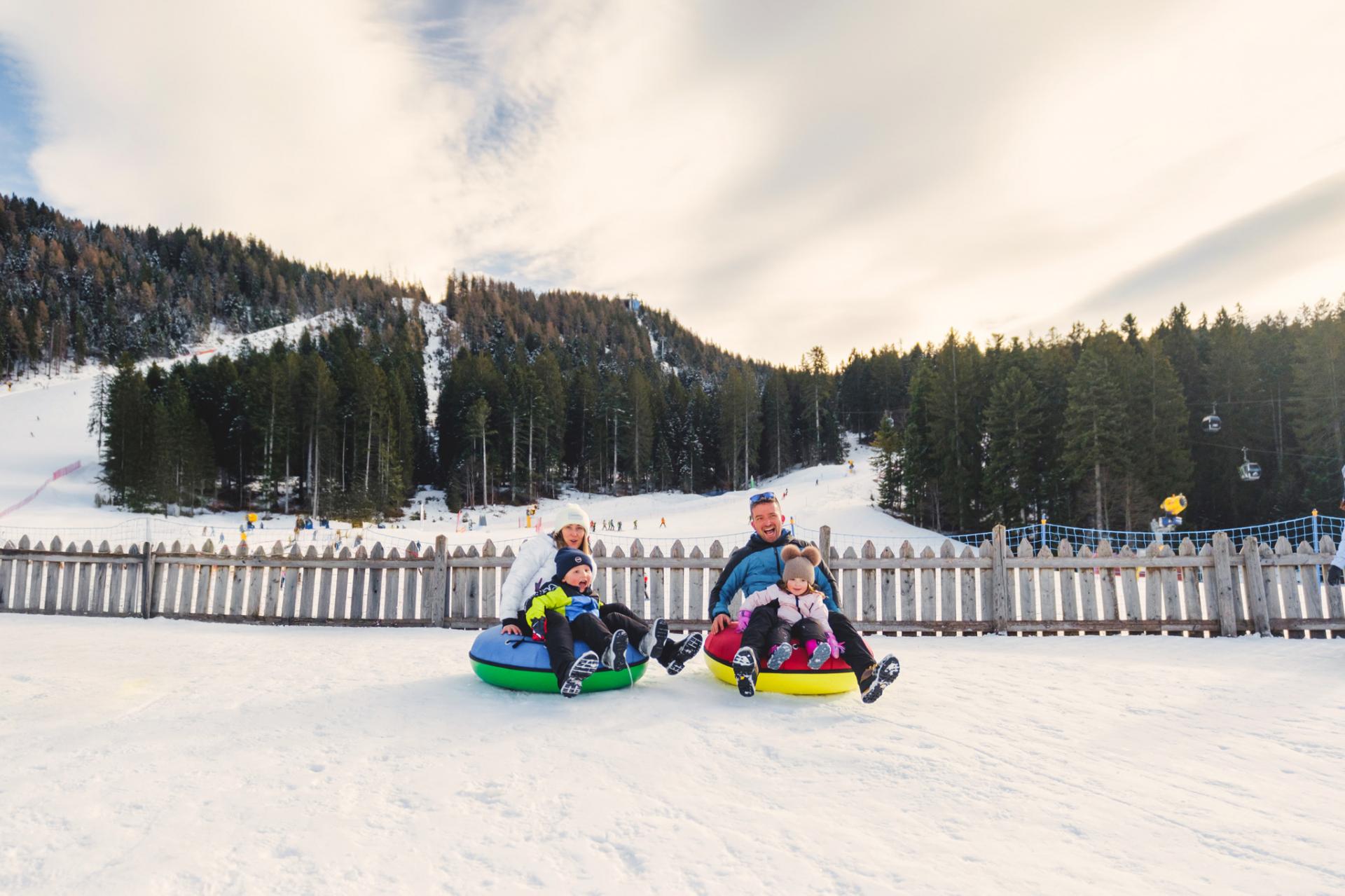 Vacanza per famiglie sulla neve in Trentino